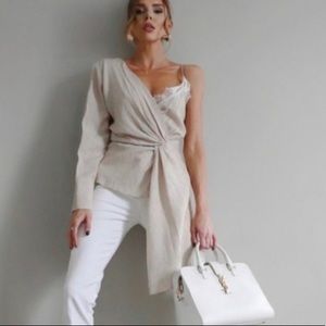 NWT Zara asymmetrical top